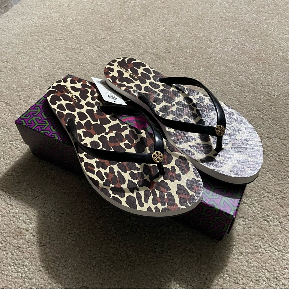 Tory Burch Chelsea Leopard Flip Flops